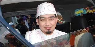 Klarifikasi Ustad Solmed Soal Hubungan Badan