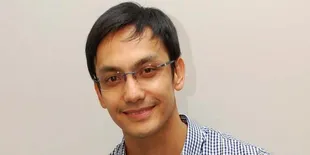 Gunawan - Neni Anggraeni Raih Piala Vidia 2011