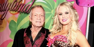 Bos Playboy Lebih Suka Main Kartu Ketimbang Seks