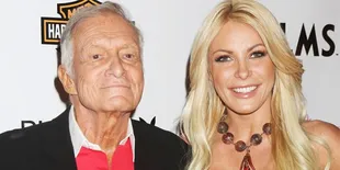 Hugh Hefner - Crystal Harris Rebutan Anjing!