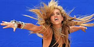 Kesha Bangga Lagunya Dinyanyikan Britney