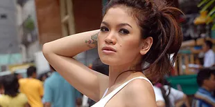 Tonjolkan Payudara, Nikita Mirzani Disemprot KPI