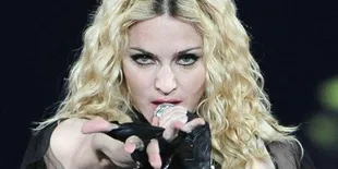 Madonna Rilis Video Teaser MDNA