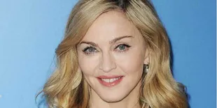 Rilis Video Baru, Madonna Masih Terlihat Sexy!