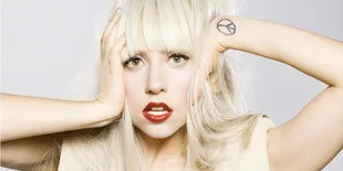 Lady Gaga Buka Pintu Monster Pit Untuk Fans