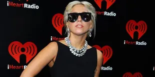 Lady Gaga Sebarkan Poster Konsernya