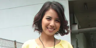 Tya Ariestya Kasihan Dengan Anak Angelina Sondakh