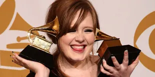 Adele Berjaya di Grammy Awards 2012