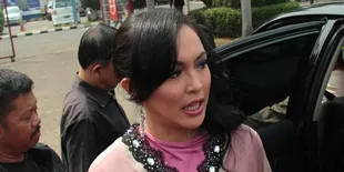 Pertengkaran Jadi Alasan Angie Minta Cerai