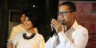 Intimate Valentine's Day With Maliq and D Essentials