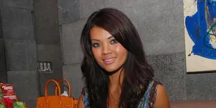 Pro Kontra Teguran KPI ke Farah Quinn