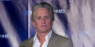 Oscar 2012: Penampilan Pertama Michael Douglas