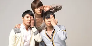 Wah, JYJ Tampil dan Foto Bareng Ibu Ani Yudhoyono!