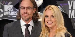 Hidup Britney Spears Resmi Berada Di Tangan Tunangan