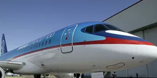 Jatuh Misterius, Serpihan Sukhoi Ditemukan di Tebing Curam