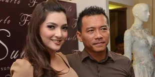 Bulan Madu Anang - Ashanty, Umroh Bersama Keluarga