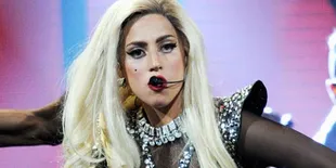 Polda: Lady GaGa Terlalu Sexy dan Erotis