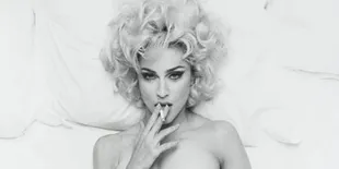 Wow, Foto Bugil Madonna Dilelang Rp219 Juta!