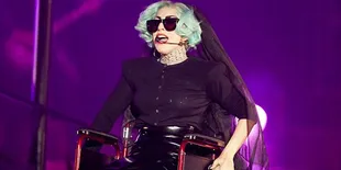 Kontroversi Tak Hanya Milik Lady GaGa