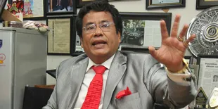 Hotman Didukung Istri Soal Meriam Bellina?