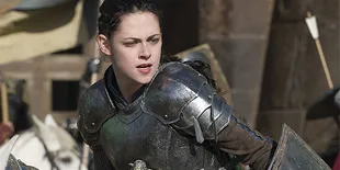 Kristen Stewart Benci Film 'Girl Power'