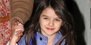 Suri Cruise Berubah Jadi Anak 16 Tahun!