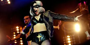 Gaga Pun Curi Perhatian Megawati Soekarno Putri