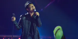 Febri Idol, Pukau Penonton Dengan Suara Ala Vokalis Muse