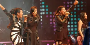 Ketat, Panggung INDONESIAN IDOL Serasa Arena Tinju