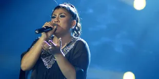 Jika 'When I See You Smile' Bad English Hadir Ala Regina Idol