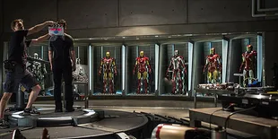 'IRON MAN 3' Tampilkan Banyak Pilihan Zirah Besi