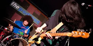 Yuck, Band Tonggak Kebangkitan Musik Grunge