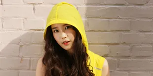 IU Tampil Penuh Warna Untuk Brand Mode Perancis