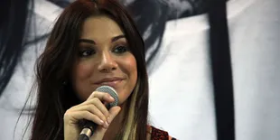 Gading Marten Pamer Foto Bareng Christina Perri