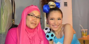 Ayu Ting Ting Dilamar?