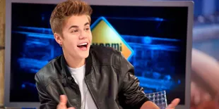 Justin Bieber Pamer Kemampuan Berbicara Aksen British