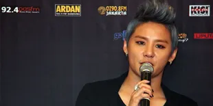 Junsu JYJ Sumbangkan Merchandise Penggemar ke Yayasan di Indonesia