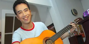 Masuk Nominasi AMI 2012, Vidi Aldiano Merasa Dihargai