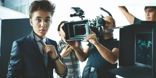 Makin Dihujat, Justin Bieber Makin Kaya