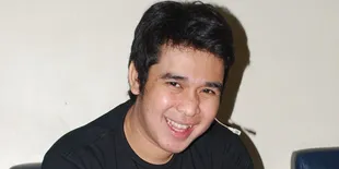 Pemberhentian Pesbukers Tak Ada Kaitan Dengan Ancaman Fans Olga