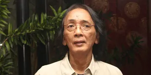 Jockie Soeryoprayogo Raih Lifetime Achievement di AMI Awards 2012