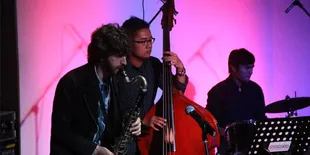 Konser Hangat Oran Etkin, Penuh Pesan dan Kesan