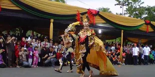 Anang Suka Yang Berbau Papua