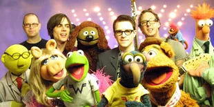 Januari 2013, Weezer Konser di Indonesia!