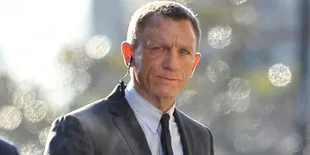 Aksi James Bond 'SKYFALL' di Atas Sepeda Motor