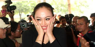 Angelina Sondakh - Brotoseno Nikah Siri?