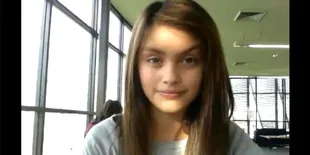 Gadis Ini Menari Dengan Alisnya!