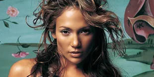 Kumpulan Cerita Unik Jennifer Lopez di Usia 43 Tahun