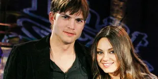Ashton Kutcher - Mila Kunis Pamer Kemesraan Ala Remaja