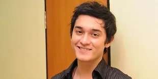 Miller Enam Kali Lebaran Hidup Tanpa Pacar